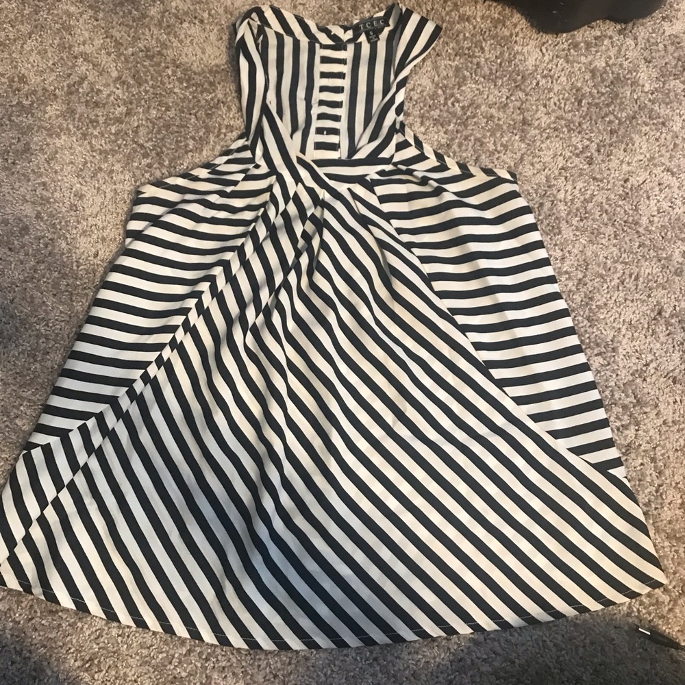 Black & white tank